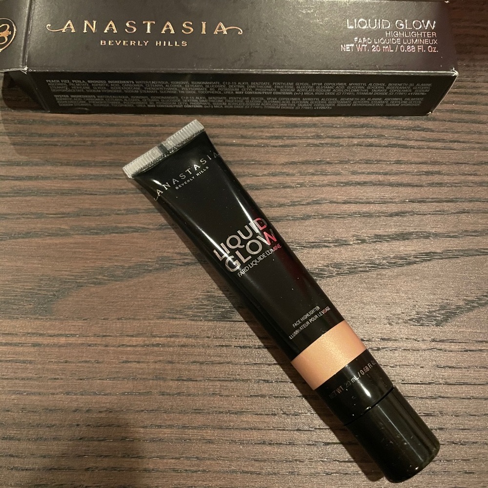 Anastasia Beverly Hills Liquid Highlighter